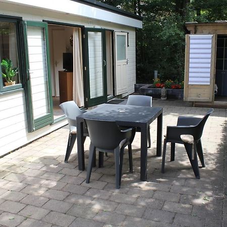 Villa Sfeervolle Chalet Met Terras, H14 De Veldkamp, Epe, Voor 4 Personen Exterior foto