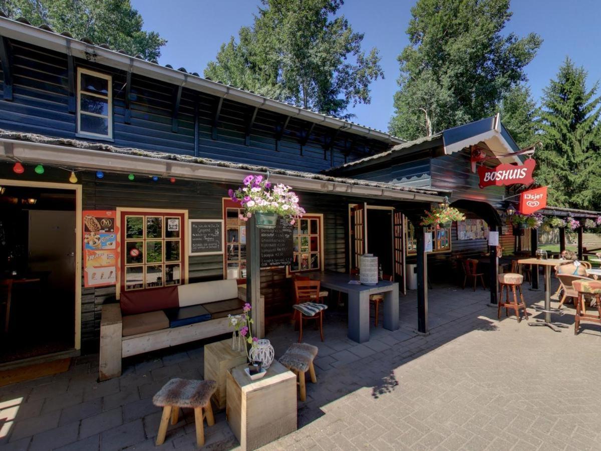 Villa Sfeervolle Chalet Met Terras, H14 De Veldkamp, Epe, Voor 4 Personen Exterior foto